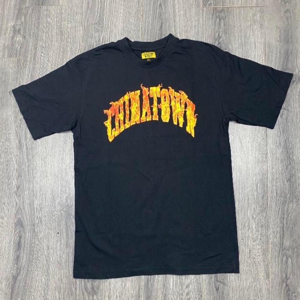 Chinatown Market Flame Arch T-shirt size Large